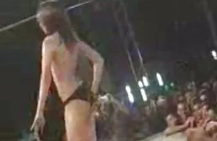 Genialer Schwamm ist der Schlüssel zu einem blowjob. Gesaugt wie ein Staubsauger Japan. Er benutzt seine Hände nicht, deutsche frauensex weil sein Mund alles alleine erledigt. Small bekommt endlich einen cumshot auf Ihr hübsches Gesicht, nachdem Sie den Spaß beendet hat.