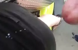 Schwarz ist nicht umsonst durch einen Sommer Bewohner fahren in der Nähe von einem anderen Auto. Der Mann sah die schöne Frau so, reiche frau sex fangen Sie und beginnen im Wald als Mann in der Natur. Nun, das Mädchen gefällt ihm mit einem blowjob und Gnade aus der vagina. Und du gehst ins Haus, um Kartoffeln zu Graben, das ist dein Schicksal.