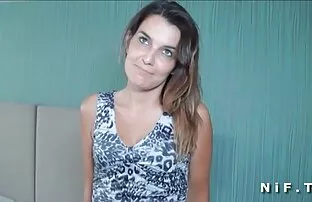 Geben Sie diesem Mann ein gelb, denn er weiß nicht nur, wie man die Arbeit zu Hause erledigt, sondern auch, wie man Frauen erfreut. Haben die Fähigkeit der massage gemeistert, Schnurrbart der Mann, der ruhig seine Freundin gepflanzt hatte, bietet seine Dienste auf höchstem Niveau. Wie Sie sehen, wird die Straße von den reife frauen beim sex Gästen kontrolliert. Und dann können sich manche Menschen nicht im Leben wiederfinden und infolgedessen betrunken sein.