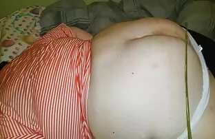 Talent und dauern, solange es Weg ist! Charmante russische Schönheit beschloss zu masturbieren. Dies verdrehte sich die Frau in frauensex ch einer ehrlichen und einfachen Posen, so dass Sie Sie sofort zur gleichen Zeit wollte. Mädchen der Schwerkraft bis zum Punkt der Aufregung ist weit Weg.